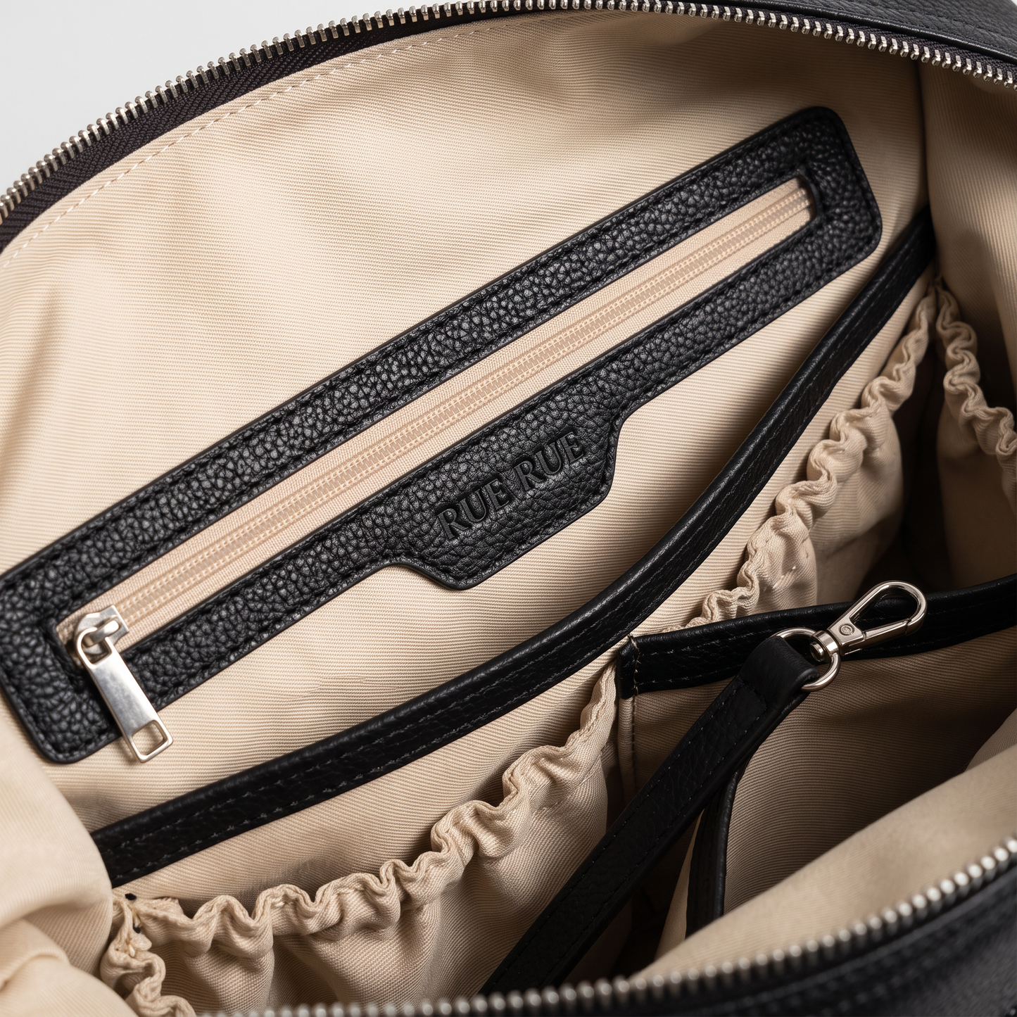 The Rue Carry Bag